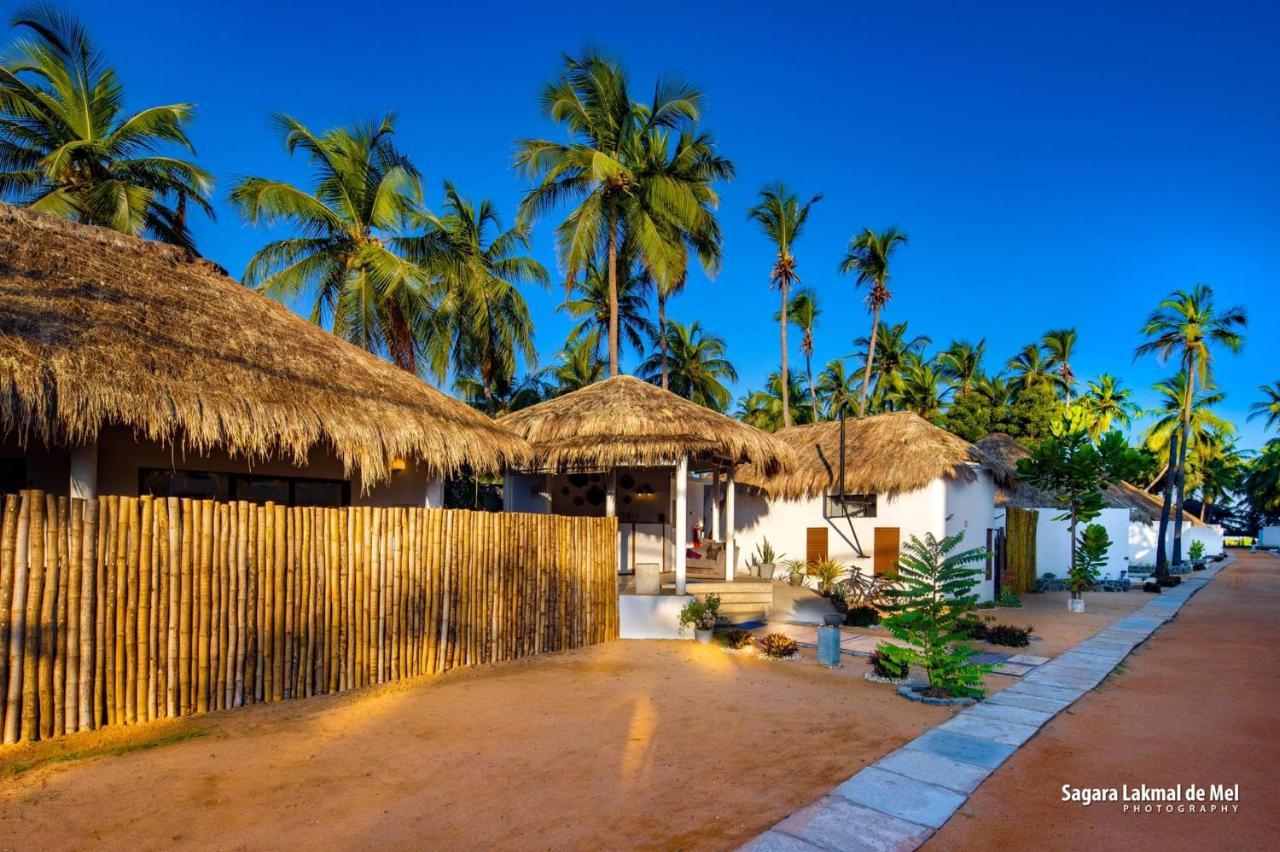 The Blue Lagoon Resort Kalpitiya Exterior photo